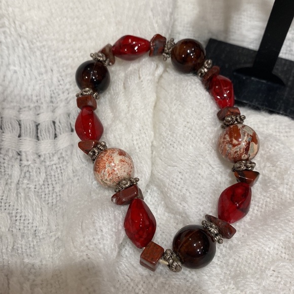 Howlite Ibis Jasper stones Vintage bracelet with Howlite and silver earrings - Picture 3 of 9